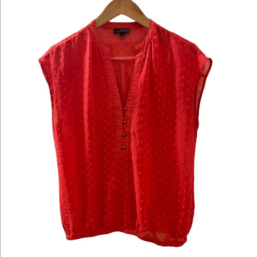 My favorite top! Smoke free and clean home.